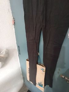 Set Of Two Leggings