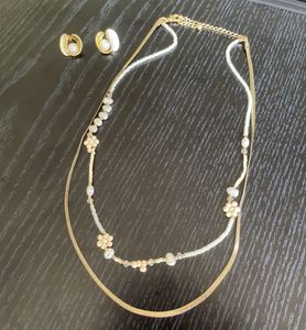 Neckpiece And Earring