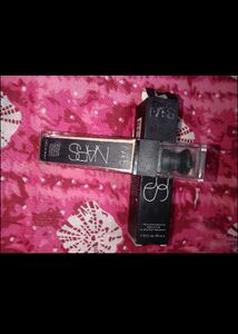 NARS Light Reflecting Foundation