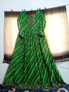 Mint Green 💚 Floor Length Gown