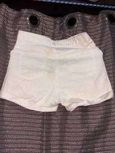 🤍 White Denim Shorts – Gently Used (Minor Stains)