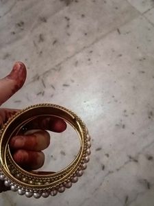 Pearl &amp; Gold Bangle Set