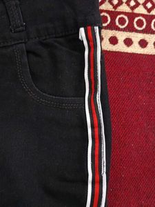 Stylish Black Jeans with Stripe