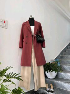 Woman&#39;s overcoat.