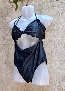 SEXIEST BLACK BODYSUIT