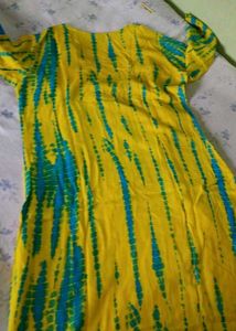 Tie-Dye Kurta Set With Dupatta