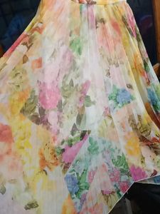 Floral Pleated Skirt