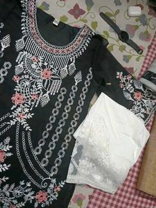 🤎 Pakistani Kurta And Pant Set