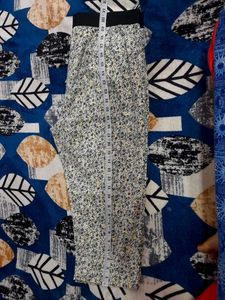 Branded Capri Pant