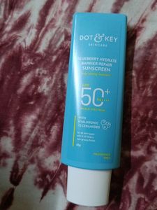 Dot &amp; Key Blueberry Barrier Repair Sunscreen Spf50