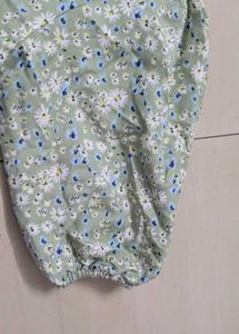 Floral Print Puff Sleeve Top