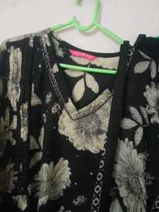 New Elegant And Beautiful Suit