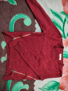 Maroon Winter Sweater Top With Zip Detailing