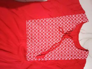 Two Women&#39;s Kurtis