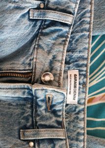 straight fit Denim Jeans