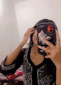 🖤 Elegant Black Chikankari Kurti – Like New 🖤
