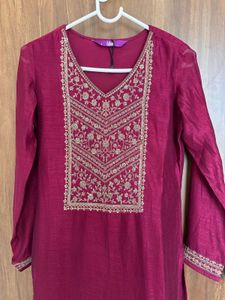 Elegant Embroidered Kurta