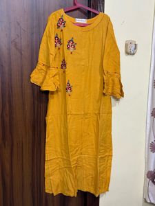 Elegant Yellow Embroidered Kurti