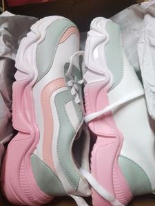 Sports Shoes