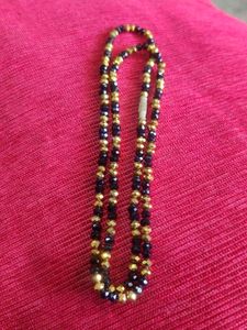 Long Chain Black and Gold Beats
