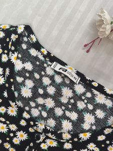 cute floral black top