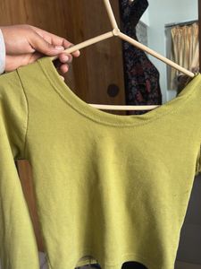 Green Long Sleeve Top