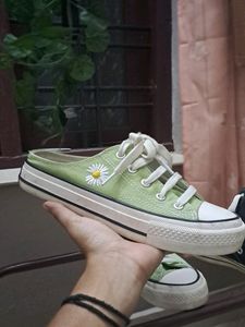 Converse Green Sneakers