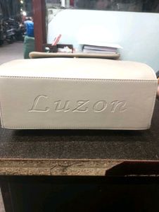 ✨Elegant and Premium Quality Handbag 👜