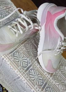 Cute Pink &amp; White Sneakers – Size 6 | Great Condit