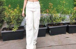 Combo Offer Off White Cargo And Short Kurti