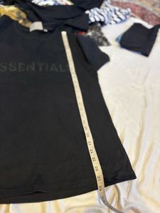 Essentials Tshirt