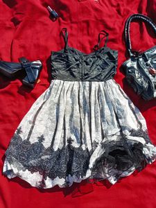 Cottage Core Dress 🖤 🐻‍❄️