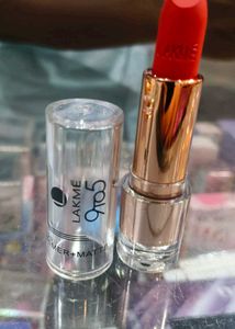 Lakme 9to5 Primer + Matte Lipstick