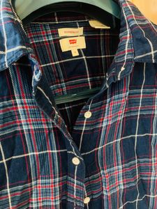 Levis Shirt