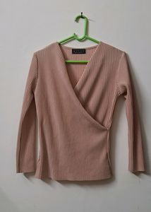 Stretchable Tops Like New