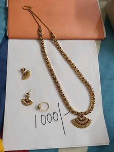 Elegant Gold-Tone Jewelry Set