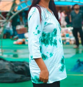 Chikankari Short Kurta