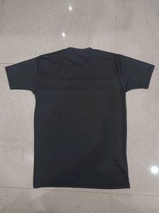 An Used T Shirt 👕 Grey Colour