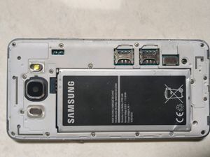 Samsung J5 Touch Not Working(Can Be Used For Part)