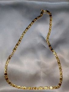 Stunning Imitation Gold Chain for Fashionistas.