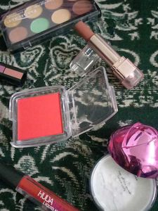 Makeup Bundle! 26 Item😱