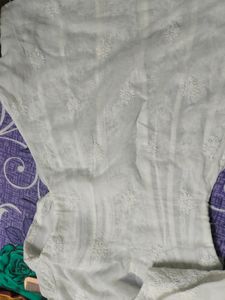 White Chickenkari Short Kurti / Tunuc