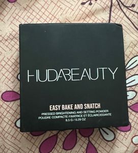 Huda Beauty Easy Bake and Snatch Compact