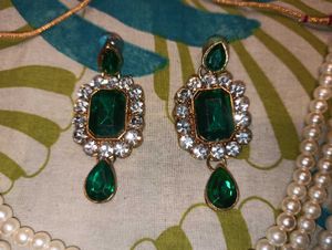 Emerald &amp; Pearl Jewelry Set