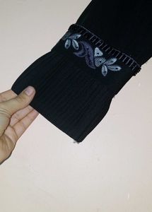 Elegant Pleated Abaya