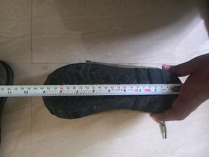 Used Shoe But No flaws