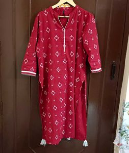 Red And White Kurti