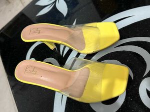 yellow transparent Heels 👠