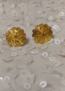 Golden Polish Studs Pack Of 1