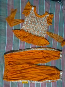 Beautiful Dress For Girls 🧡